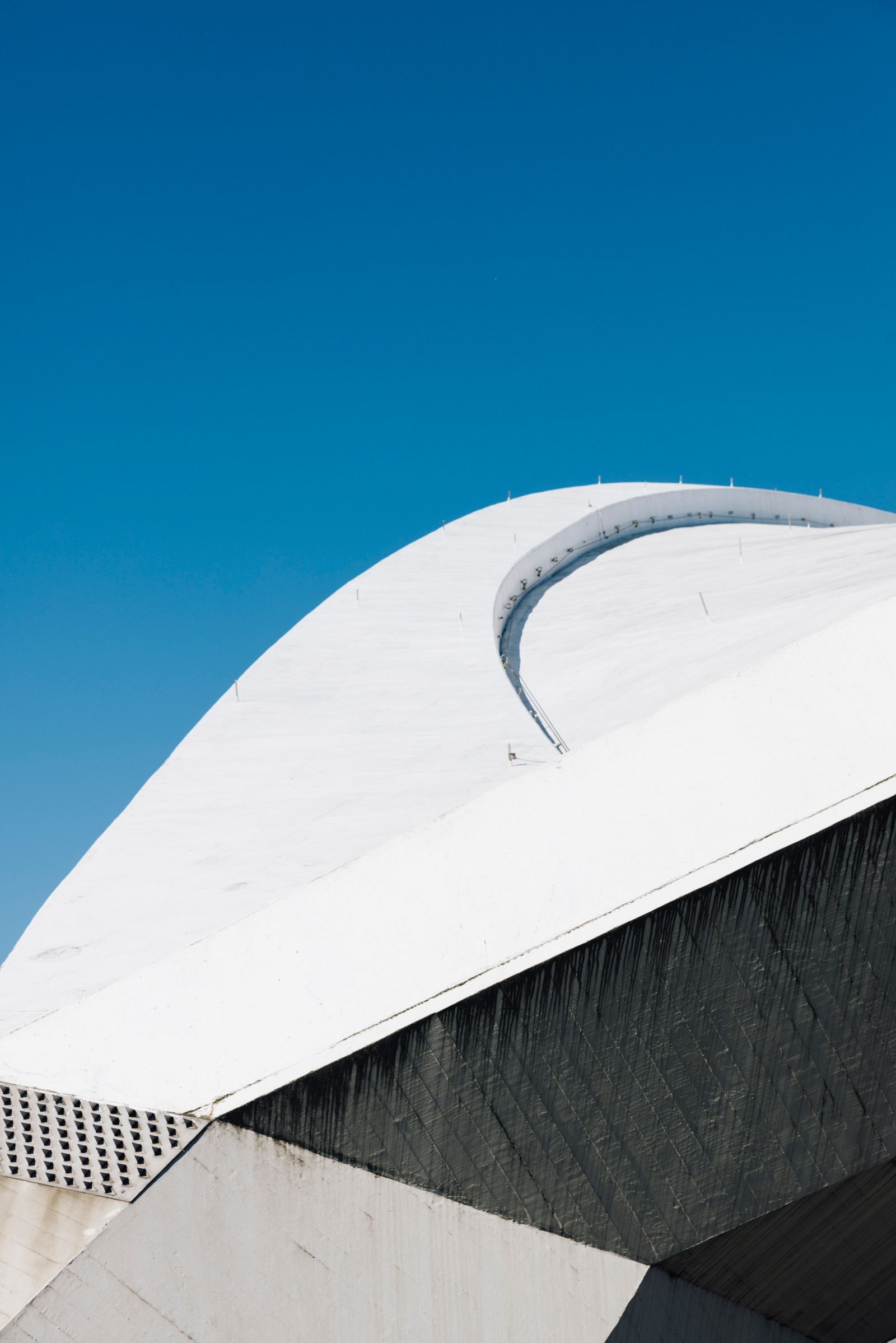 The roof of the House of World Cultures (HKW).